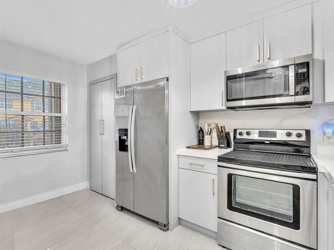 Interior, Kitchen, Stainless Steel Appliances