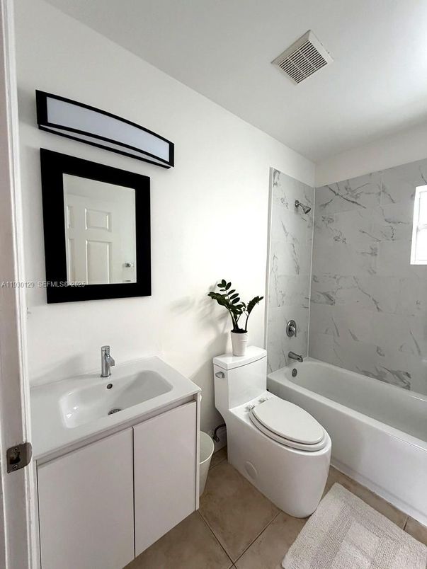 Bathroom, Interior, Marble Walls