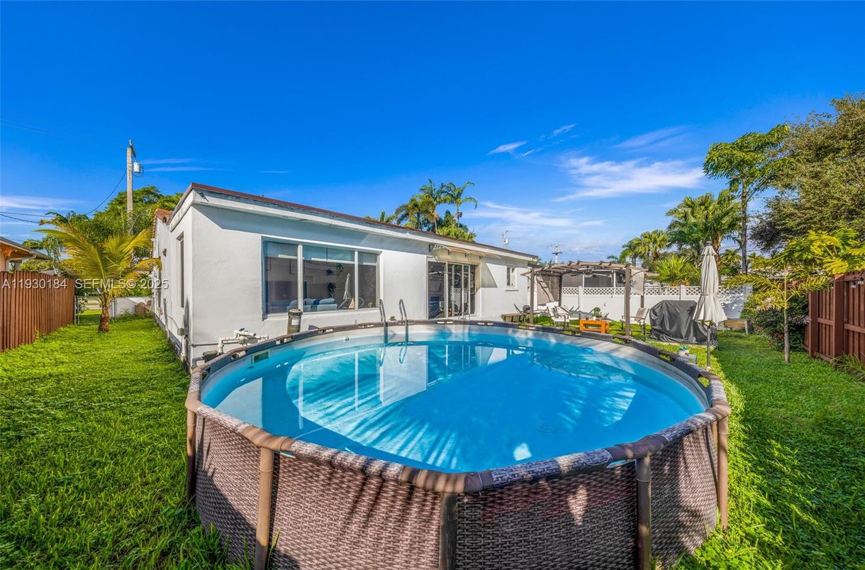 Backyard, Exterior, Pool