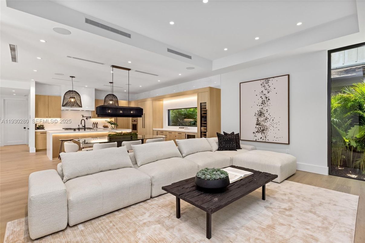 Dining room, Interior, Kitchen, Living room, Pendant Lights, Recessed Lighting, Stainless Steel Appliances, Wood Texture Flooring