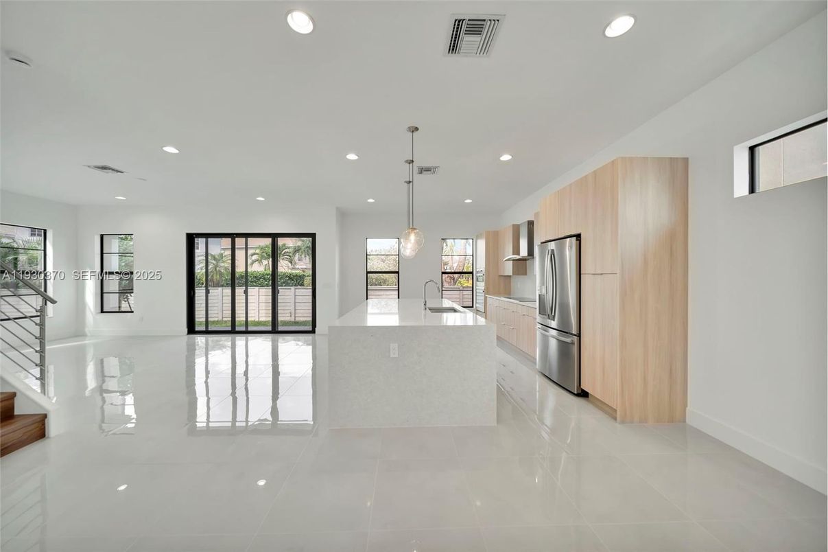 Interior, Kitchen, Pendant Lights, Recessed Lighting, Stainless Steel Appliances