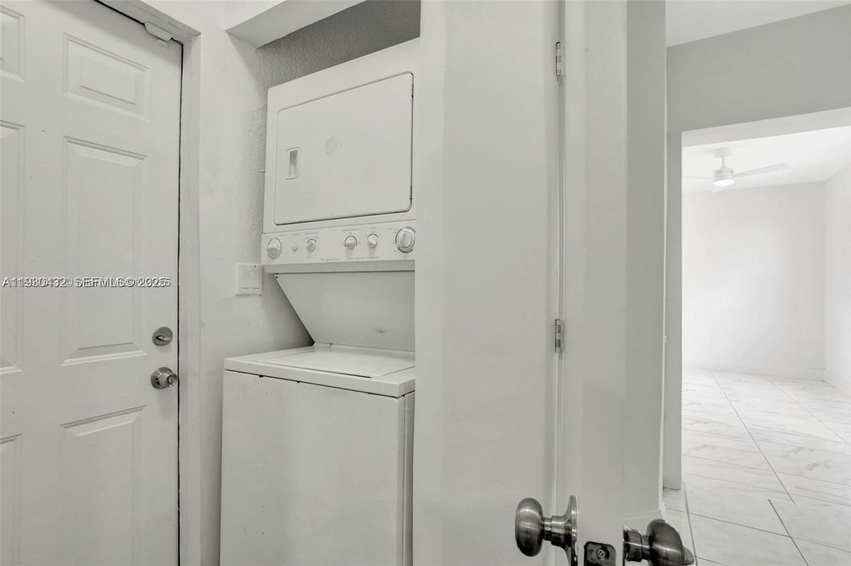 Interior, Utility Closets, Washer