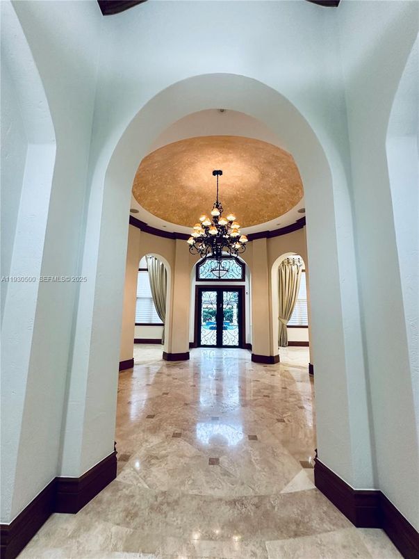 Chandelier, Interior