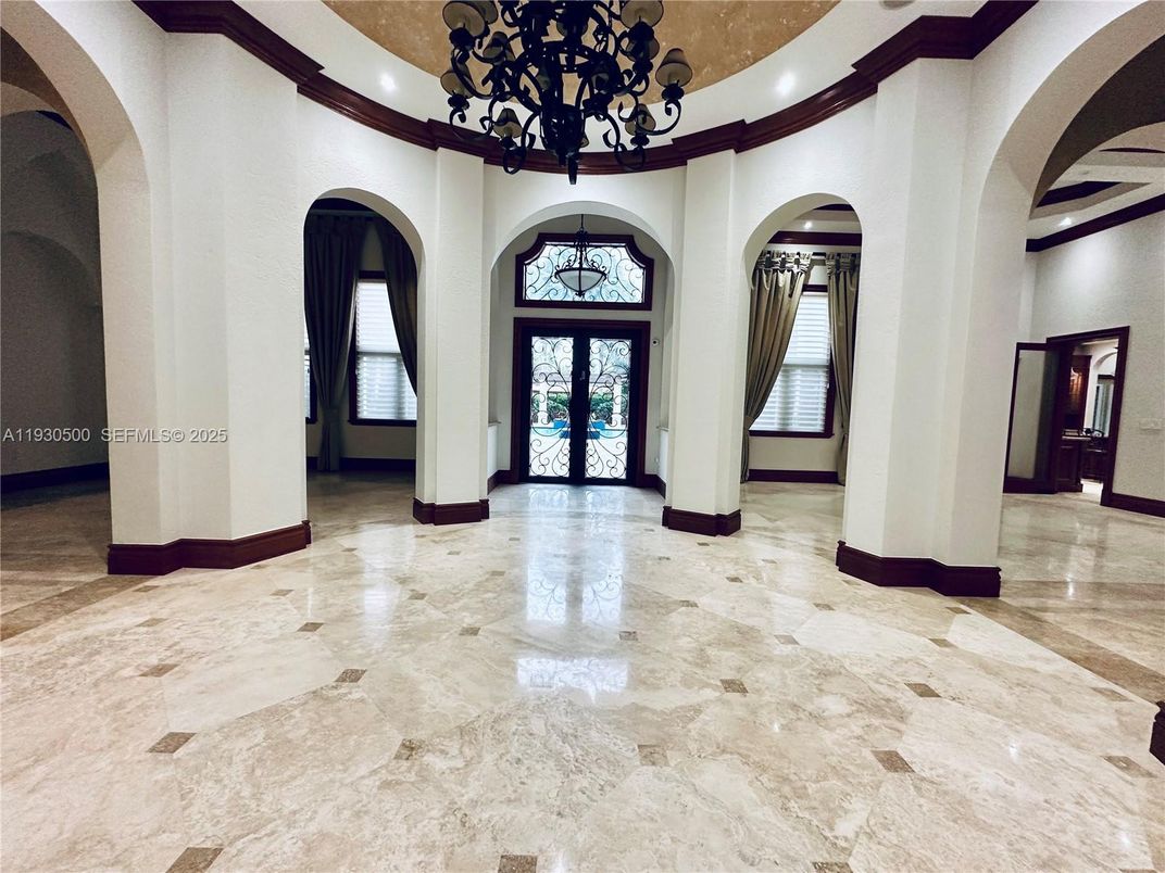 Chandelier, Interior, Recessed Lighting