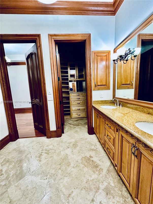 Bathroom, Dual Sink Vanities, Interior, Walk-in Closets