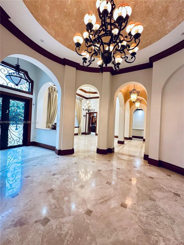 Chandelier, Interior