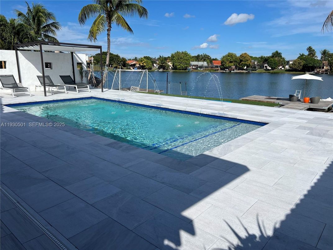 Exterior, Pool, Water