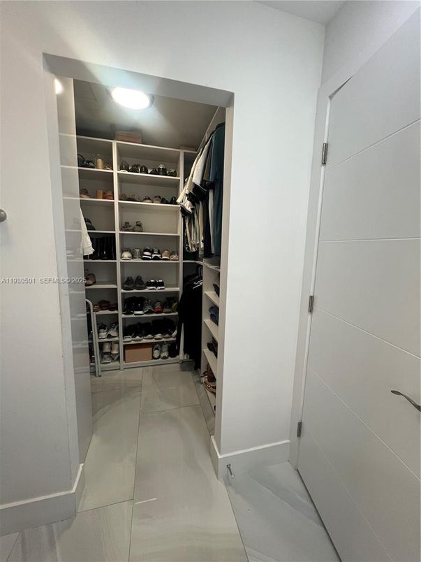 Interior, Walk-in Closets