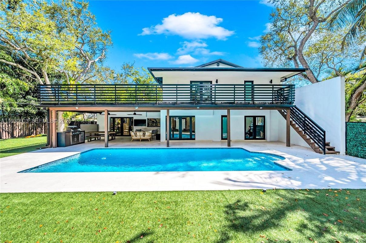 Backyard, Exterior, Pool