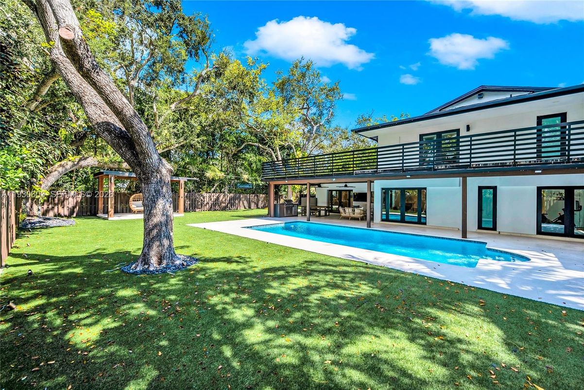 Backyard, Exterior, Pool