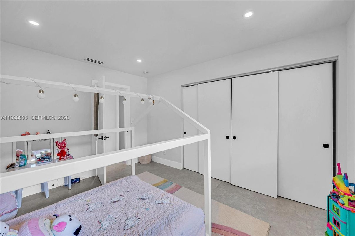 Interior, Recessed Lighting