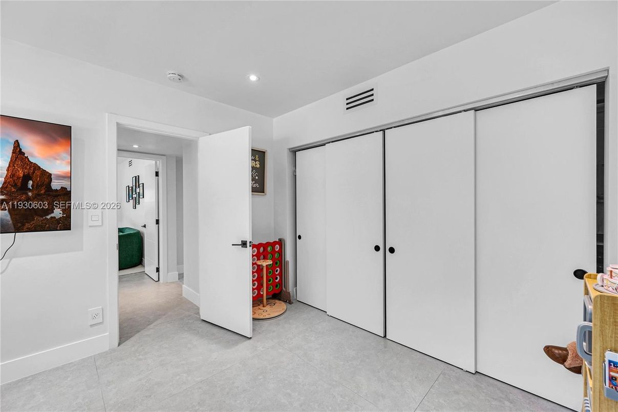 Interior, Recessed Lighting