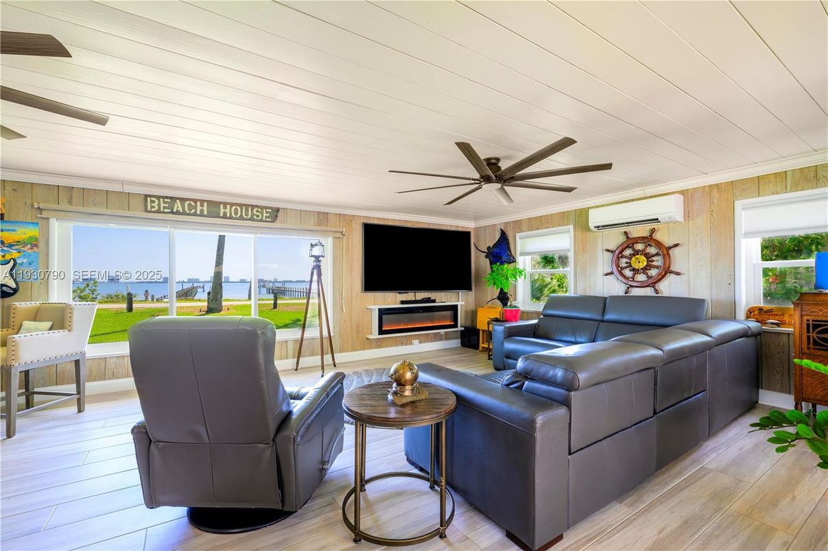 Interior, Living room, Water, Wood Texture Flooring, Wooden Walls