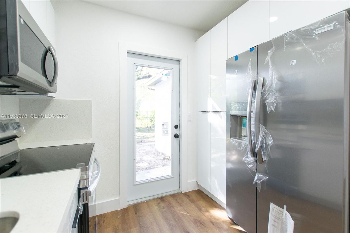 Interior, Kitchen, Stainless Steel Appliances, Wood Texture Flooring