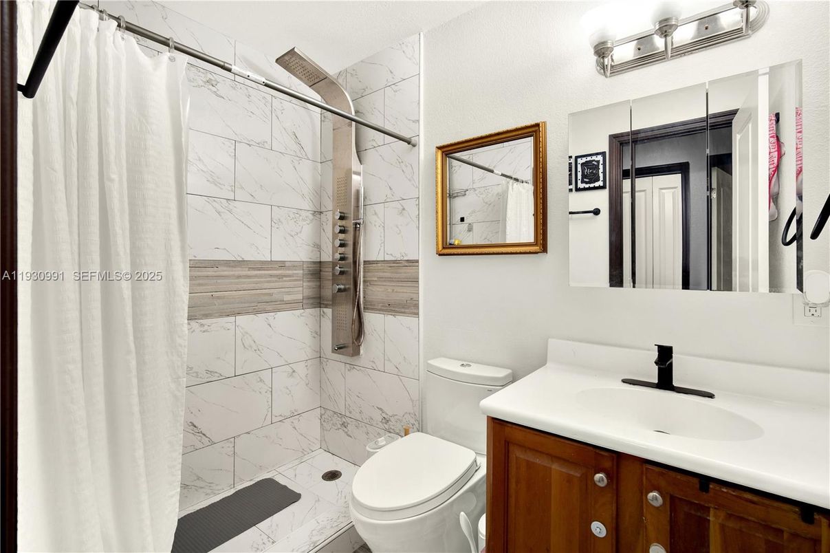 Bathroom, Interior, Marble Walls