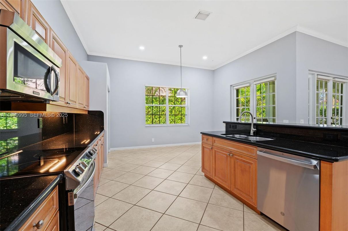 Interior, Kitchen, Pendant Lights, Recessed Lighting, Stainless Steel Appliances