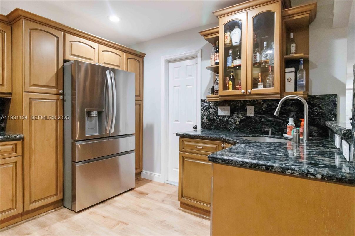Interior, Kitchen, Recessed Lighting, Wood Texture Flooring
