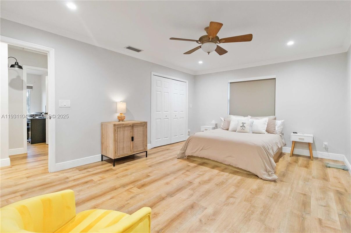 Bedroom, Interior, Recessed Lighting, Wood Texture Flooring