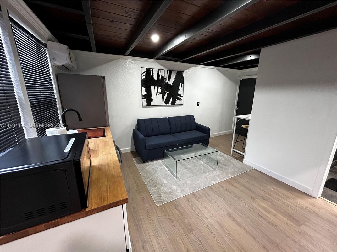 Interior, Living room, Recessed Lighting, Wooden Ceilings, Wood Texture Flooring