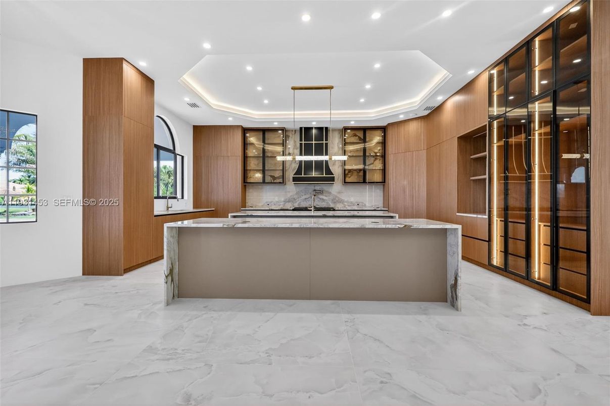 Interior, Kitchen, Marble, Marble Walls, Pendant Lights, Recessed Lighting