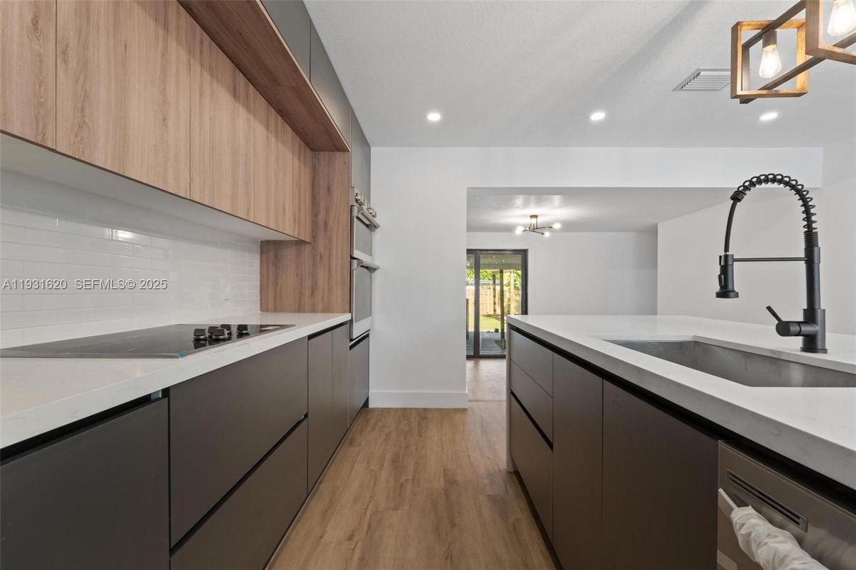 Interior, Kitchen, Recessed Lighting, Wood Texture Flooring