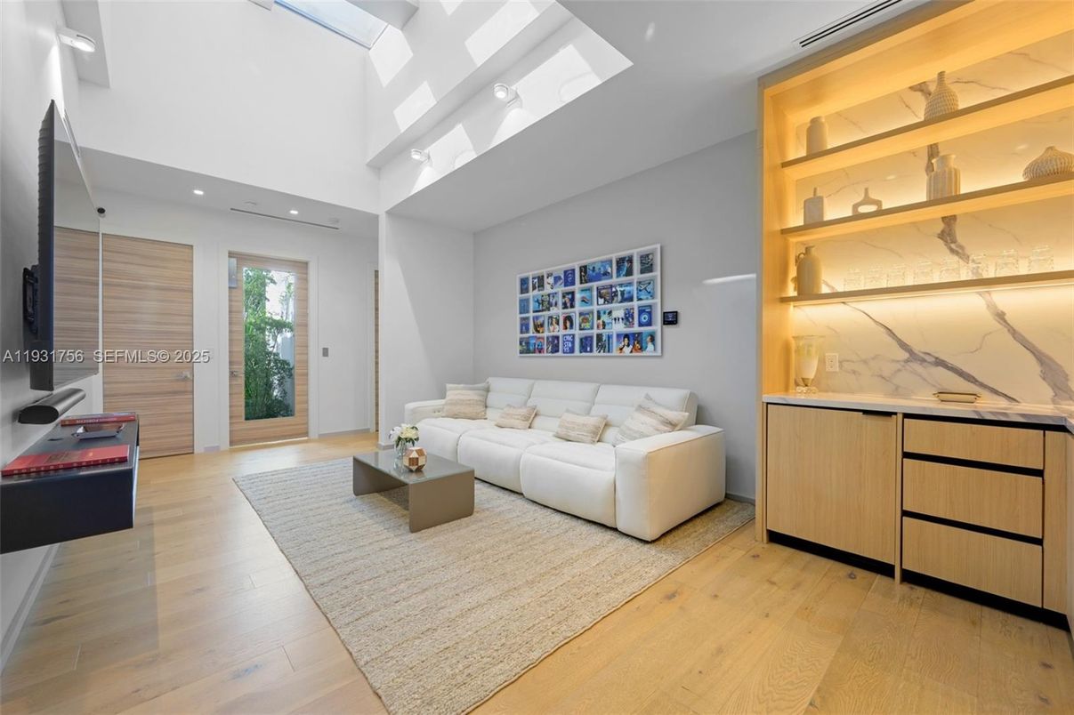 Interior, Living room, Marble Walls, Recessed Lighting, Wood Texture Flooring