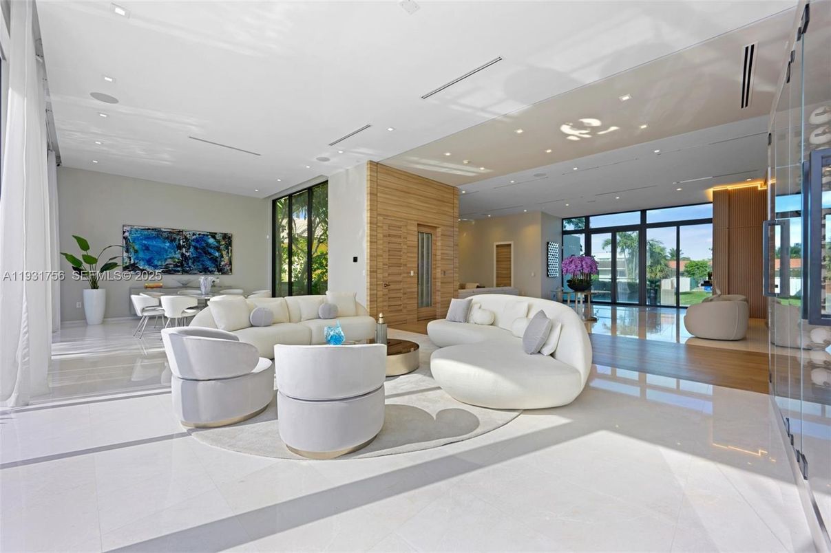 Interior, Living room, Recessed Lighting