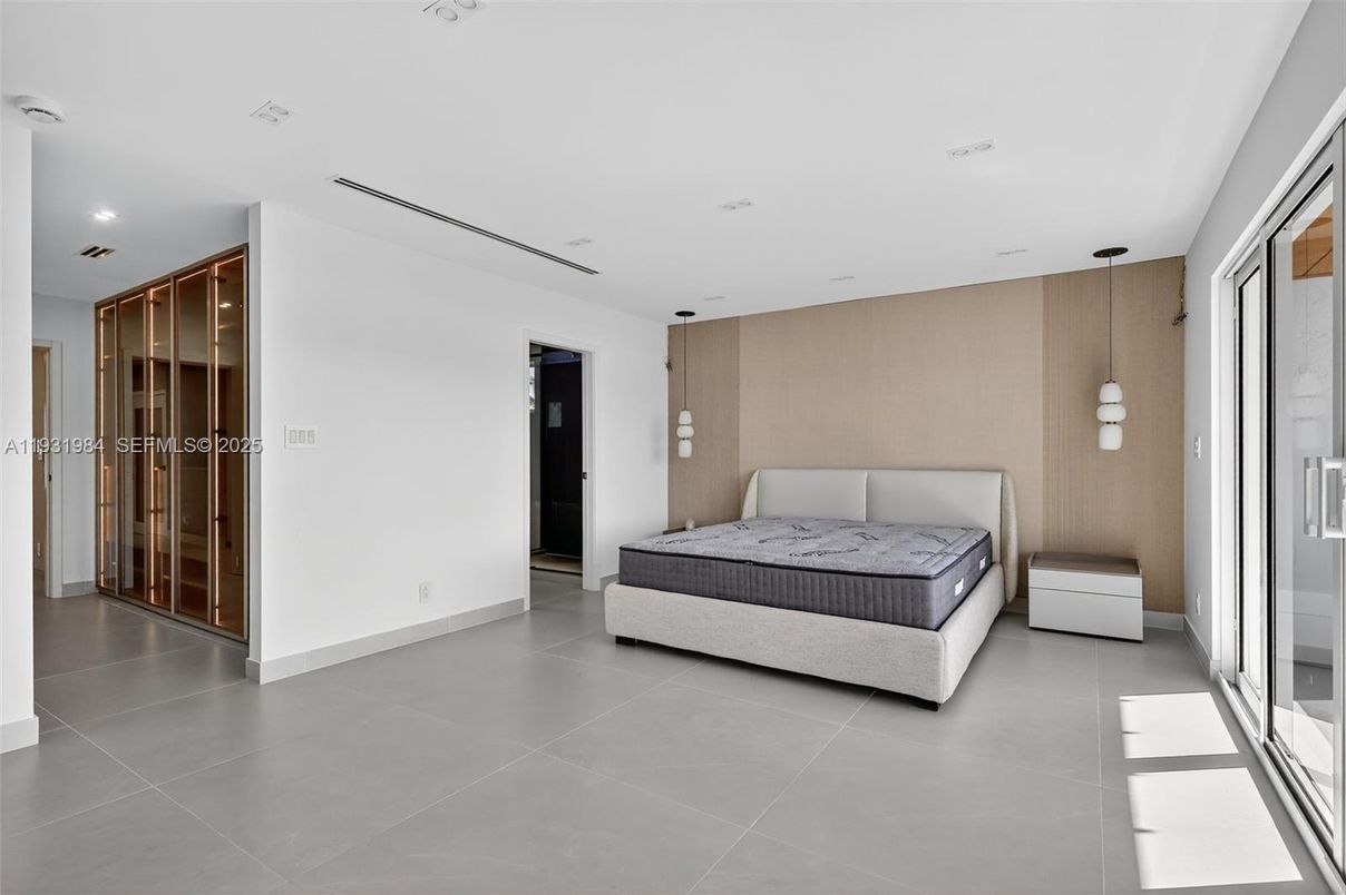 Bedroom, Interior, Pendant Lights, Recessed Lighting