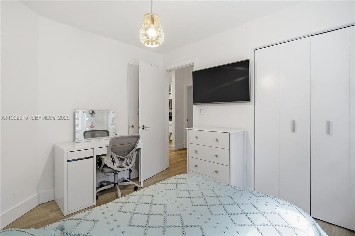 Bedroom, Home Office, Interior, Wood Texture Flooring