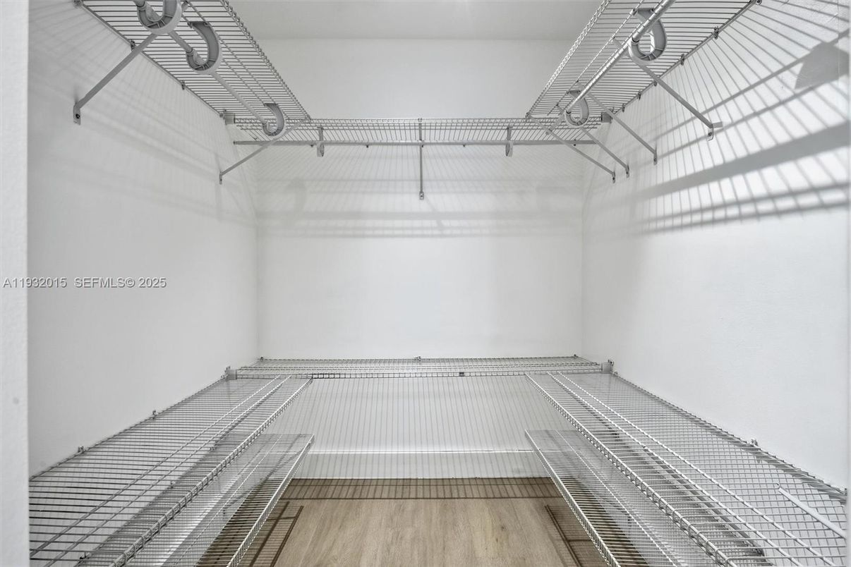 Interior, Walk-in Closets, Wood Texture Flooring