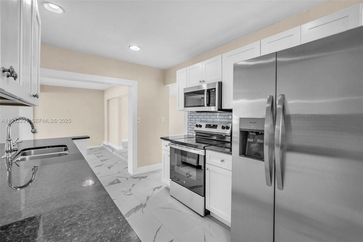 Interior, Kitchen, Marble, Recessed Lighting, Stainless Steel Appliances