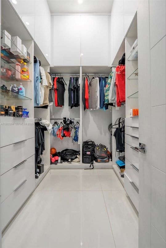 Interior, Recessed Lighting, Walk-in Closets