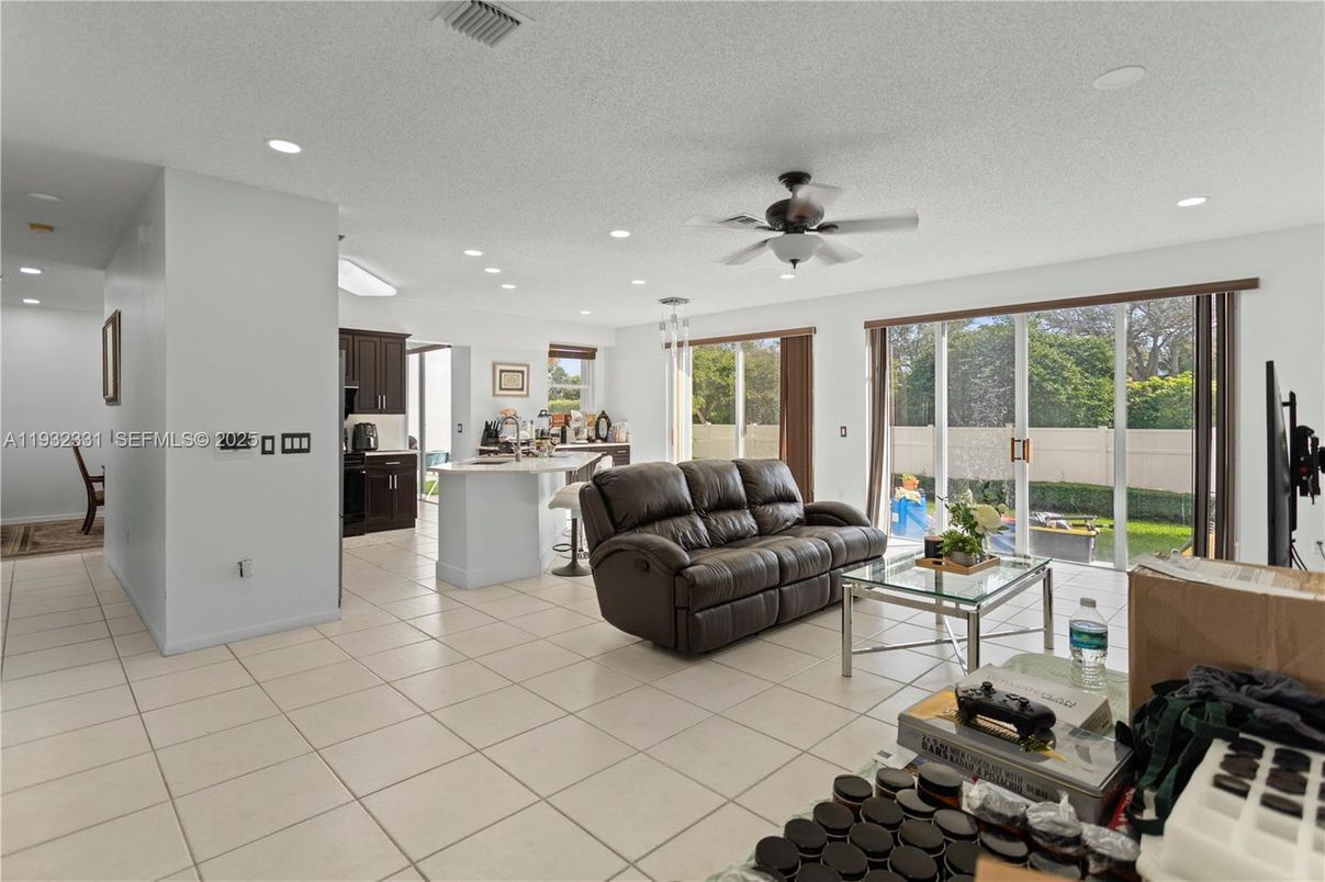 Interior, Kitchen, Living room, Recessed Lighting