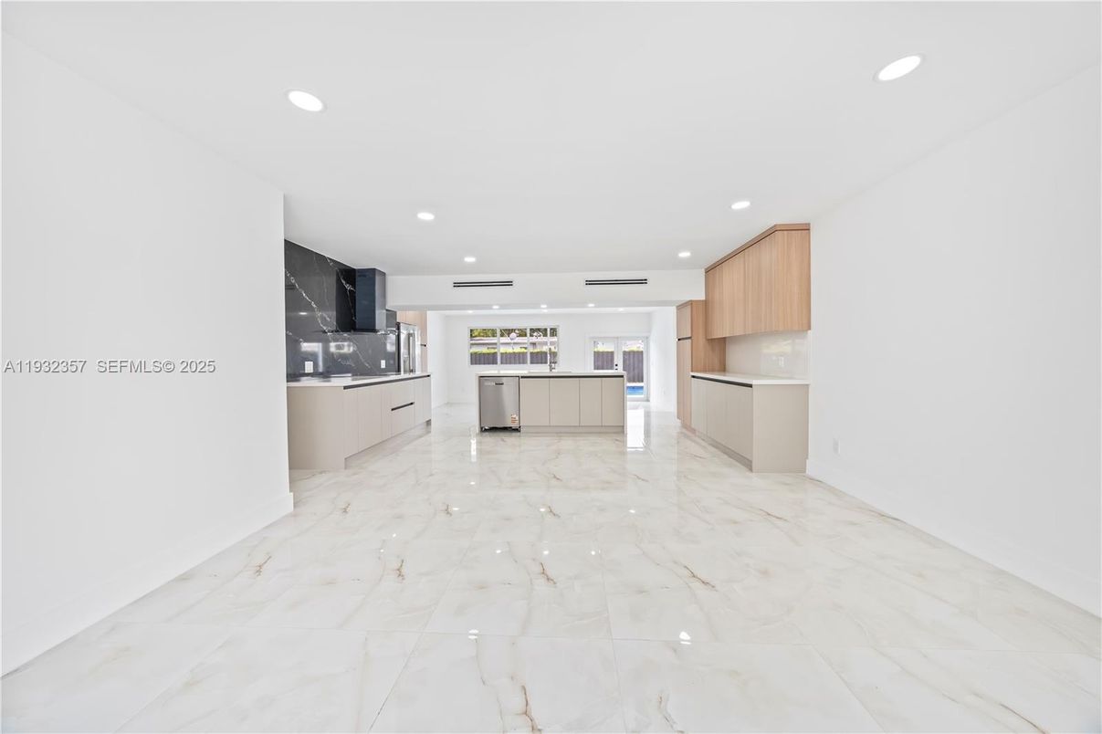 Interior, Kitchen, Marble, Recessed Lighting
