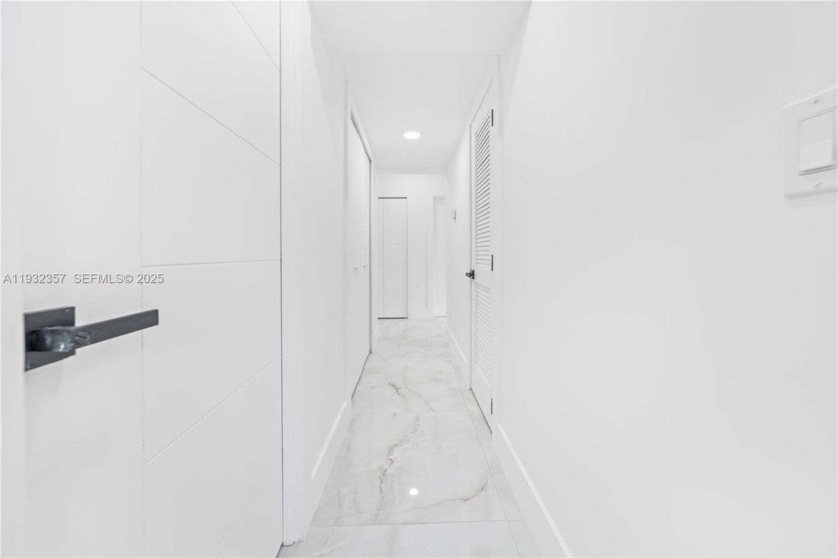 Interior, Marble, Recessed Lighting