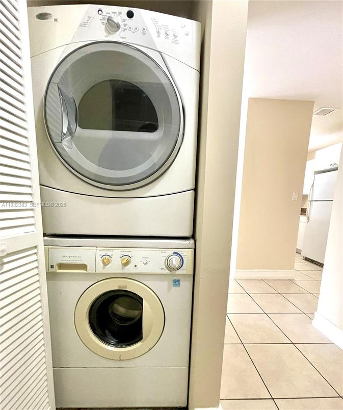 Interior, Utility Closets, Washer