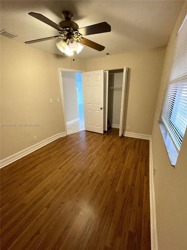 Empty room, Interior, Water, Wood Texture Flooring