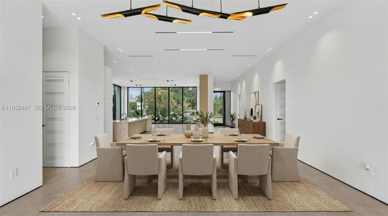 Dining room, Interior, Pendant Lights, Recessed Lighting
