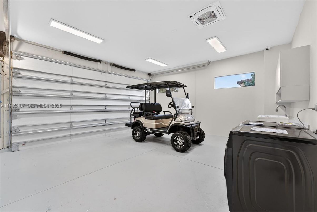 Garage, Interior, Recessed Lighting
