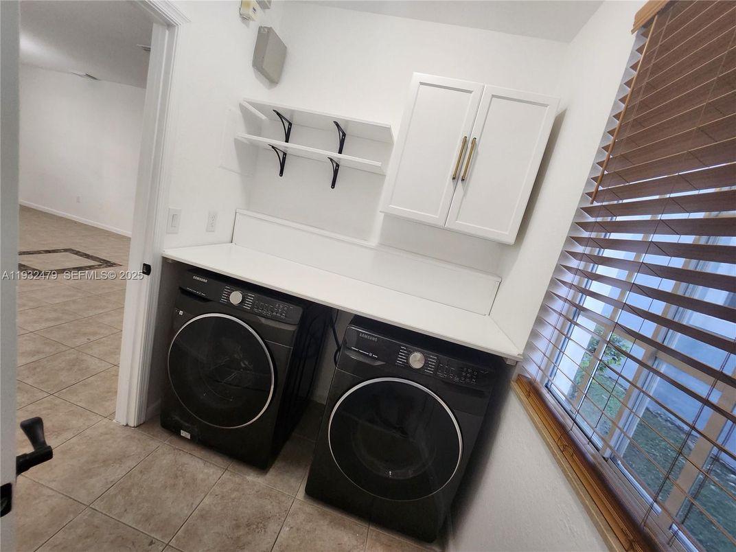 Interior, Utility Closets, Washer