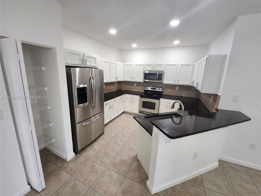 Interior, Kitchen, Recessed Lighting