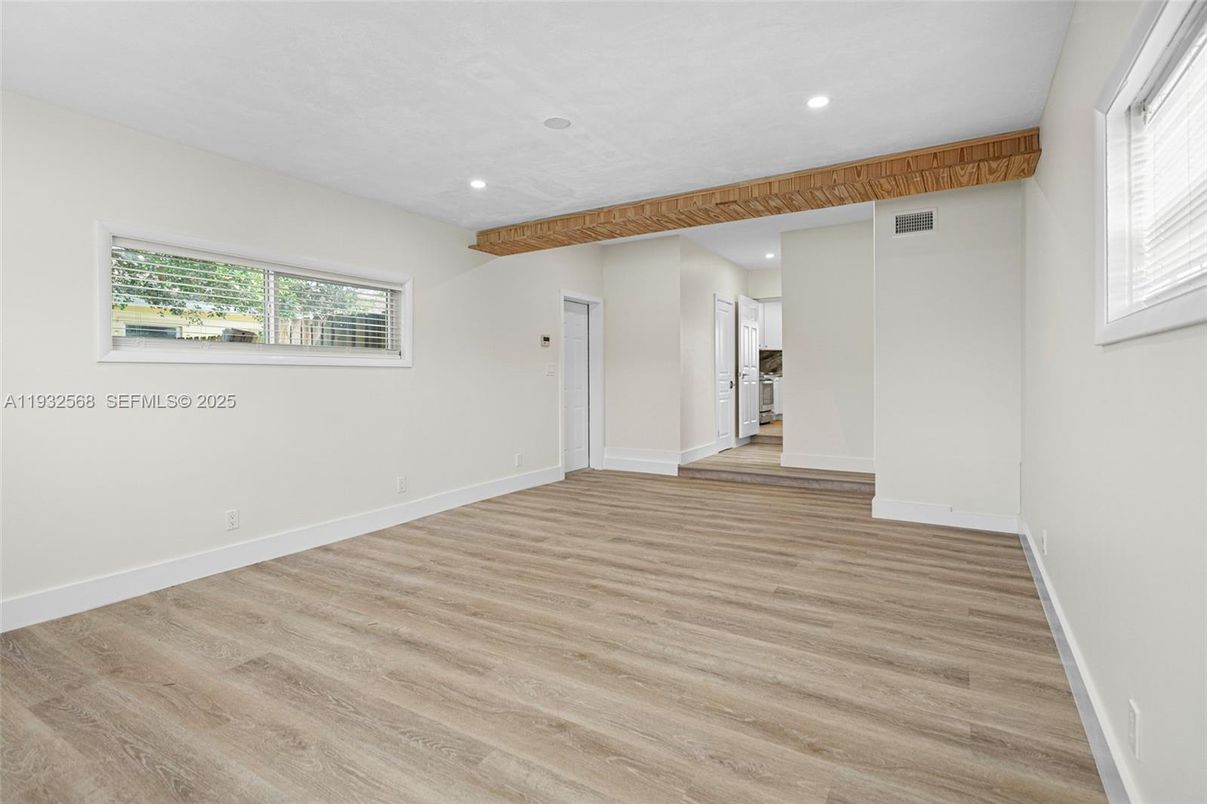Empty room, Interior, Recessed Lighting, Wooden Beams, Wood Texture Flooring