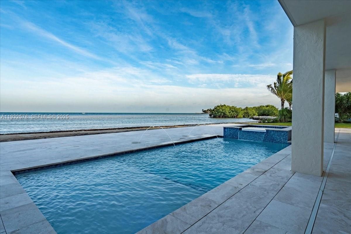 Exterior, Pool, Water