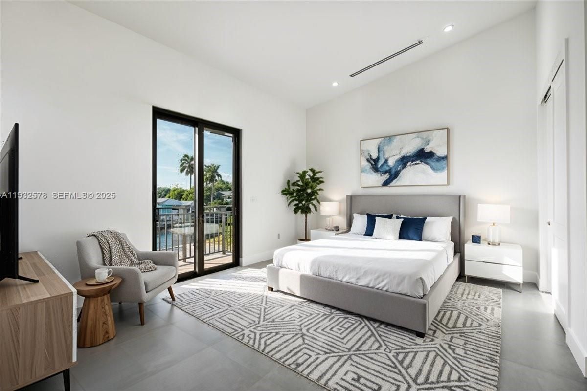 Bedroom, Interior, Recessed Lighting