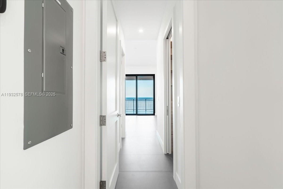 Interior, Recessed Lighting, Water