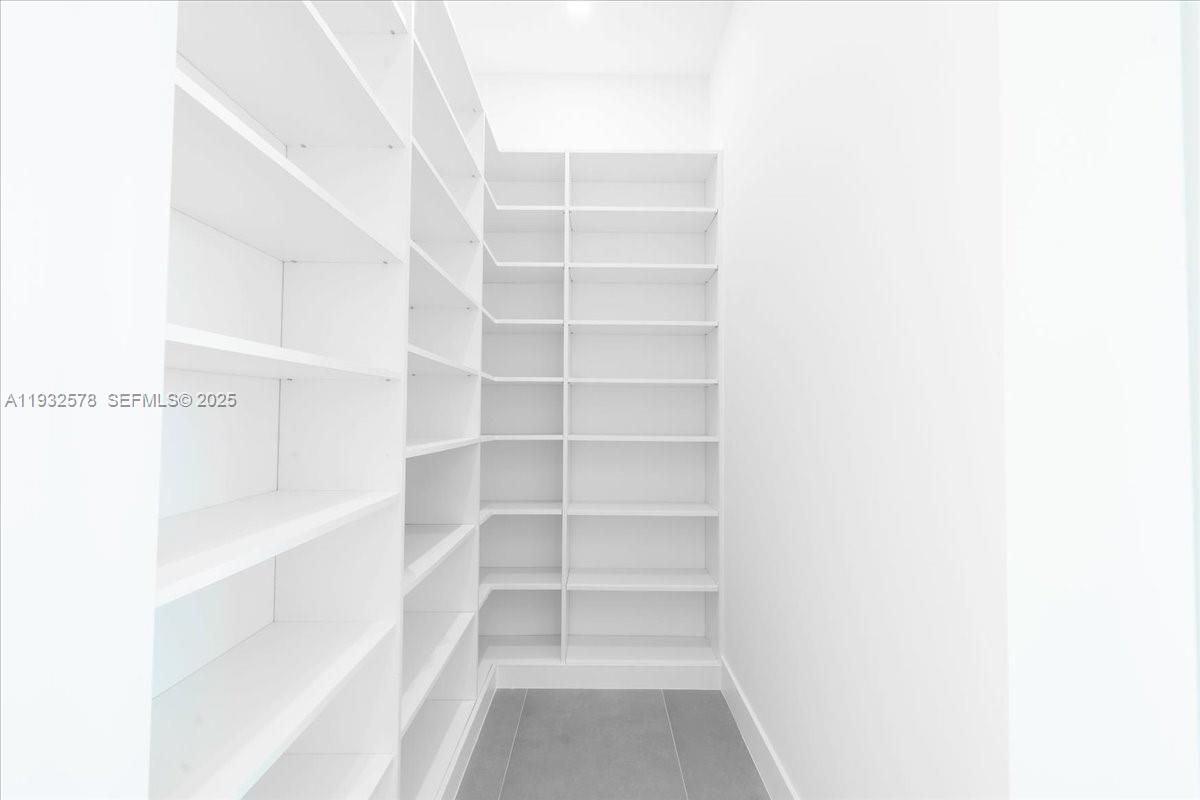 Interior, Recessed Lighting, Walk-in Closets