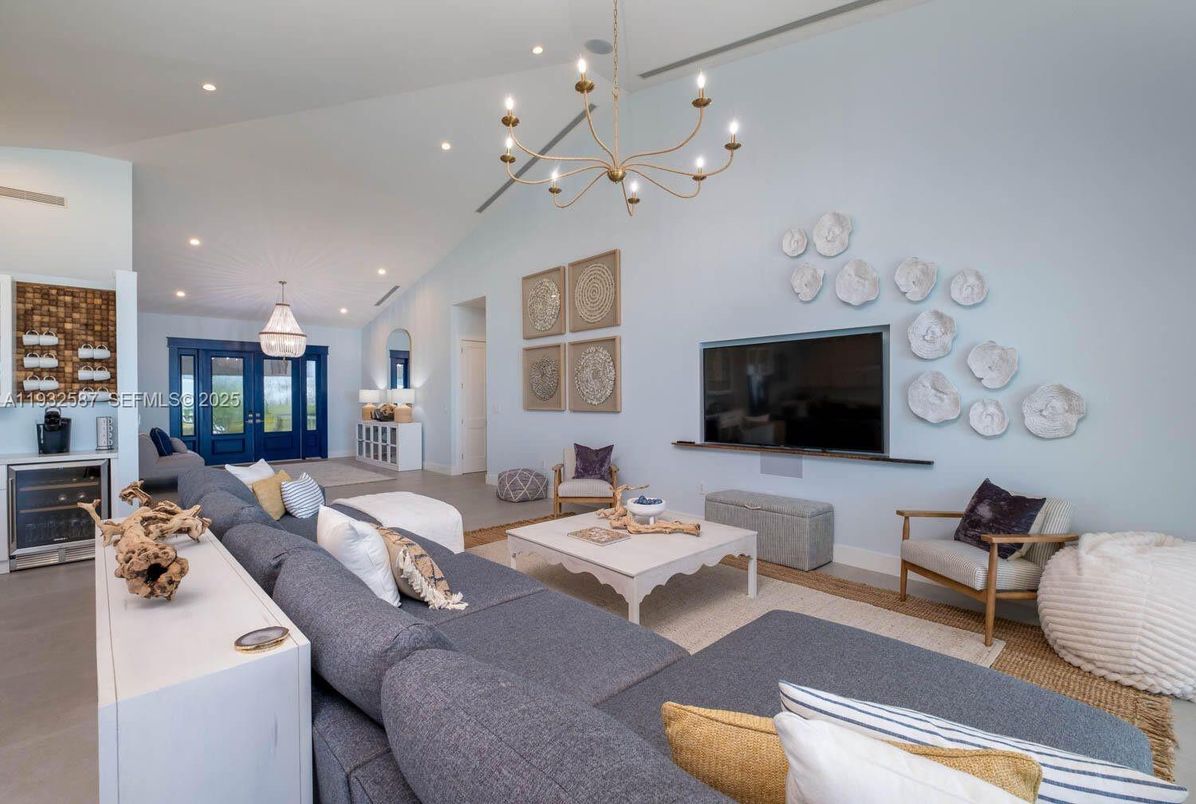 Chandelier, Interior, Living room, Recessed Lighting