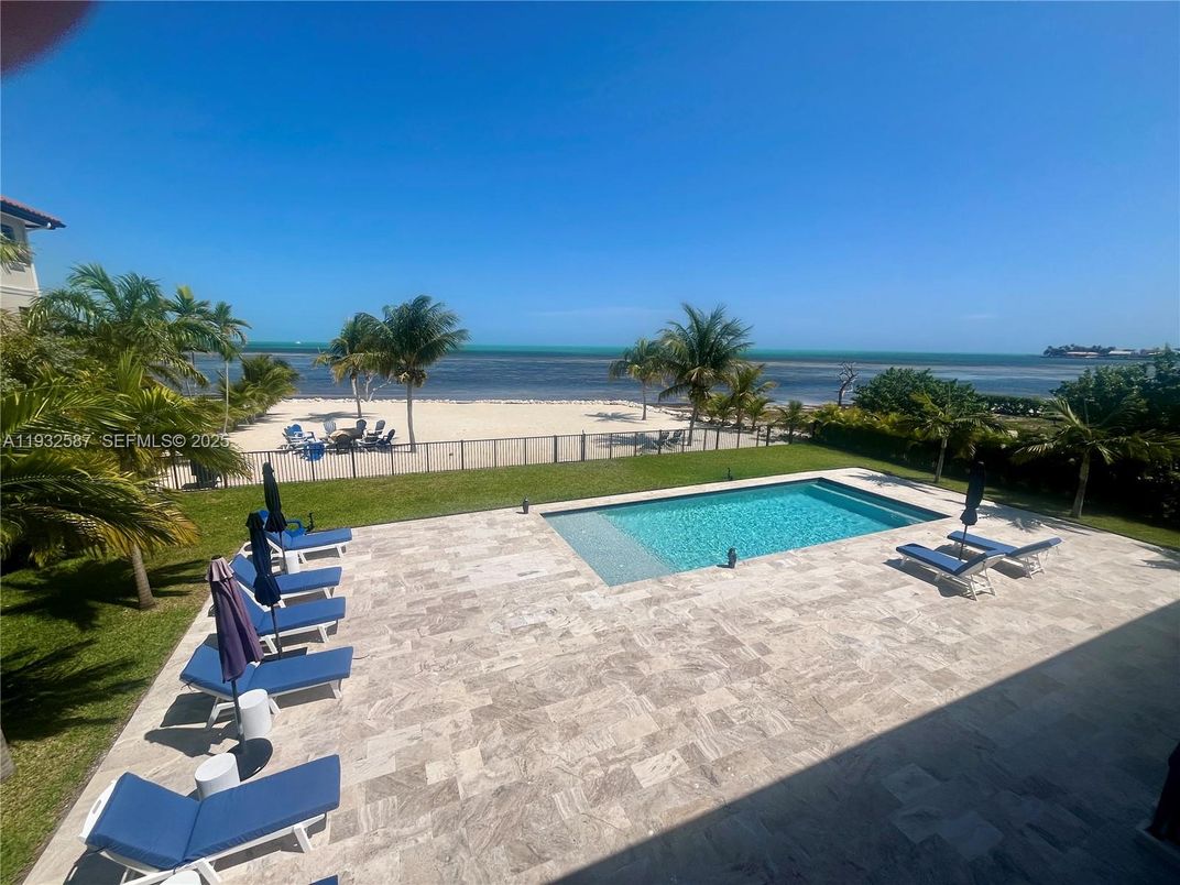 Exterior, Pool, Water