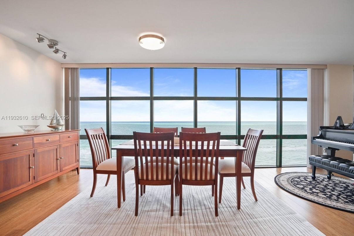 Dining room, Interior, Piano, Water, Wood Texture Flooring