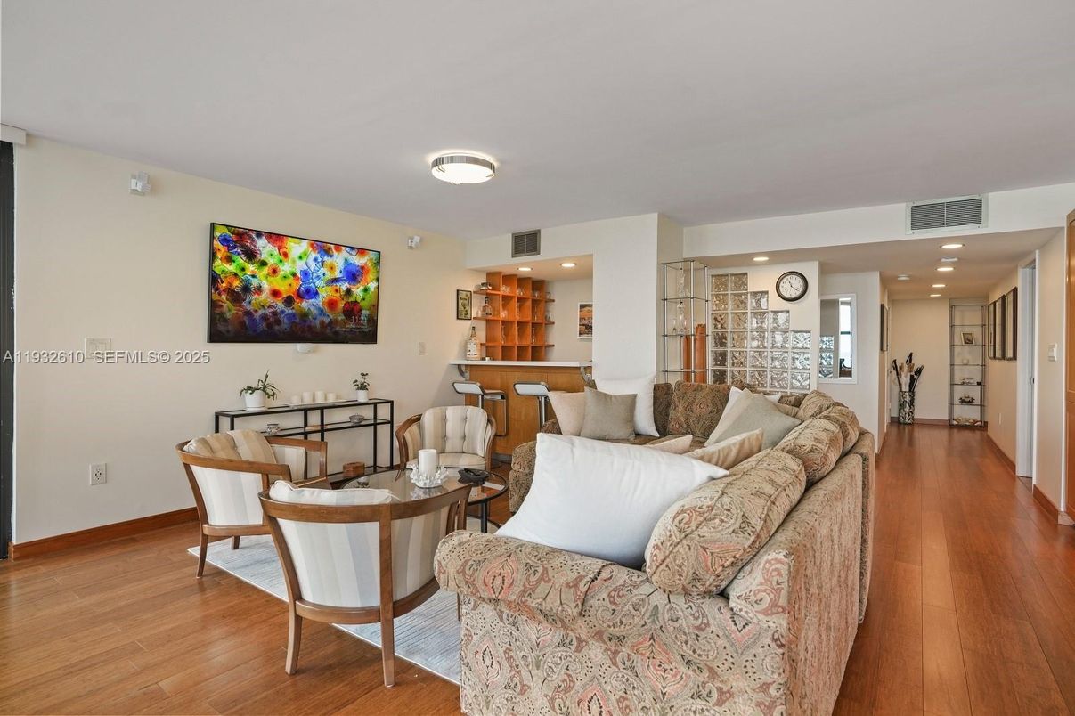 Dining room, Interior, Living room, Recessed Lighting, Wood Texture Flooring